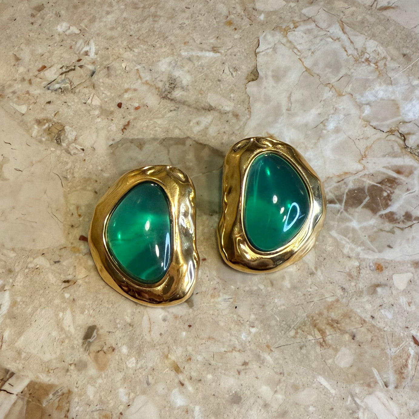 Timeless studs