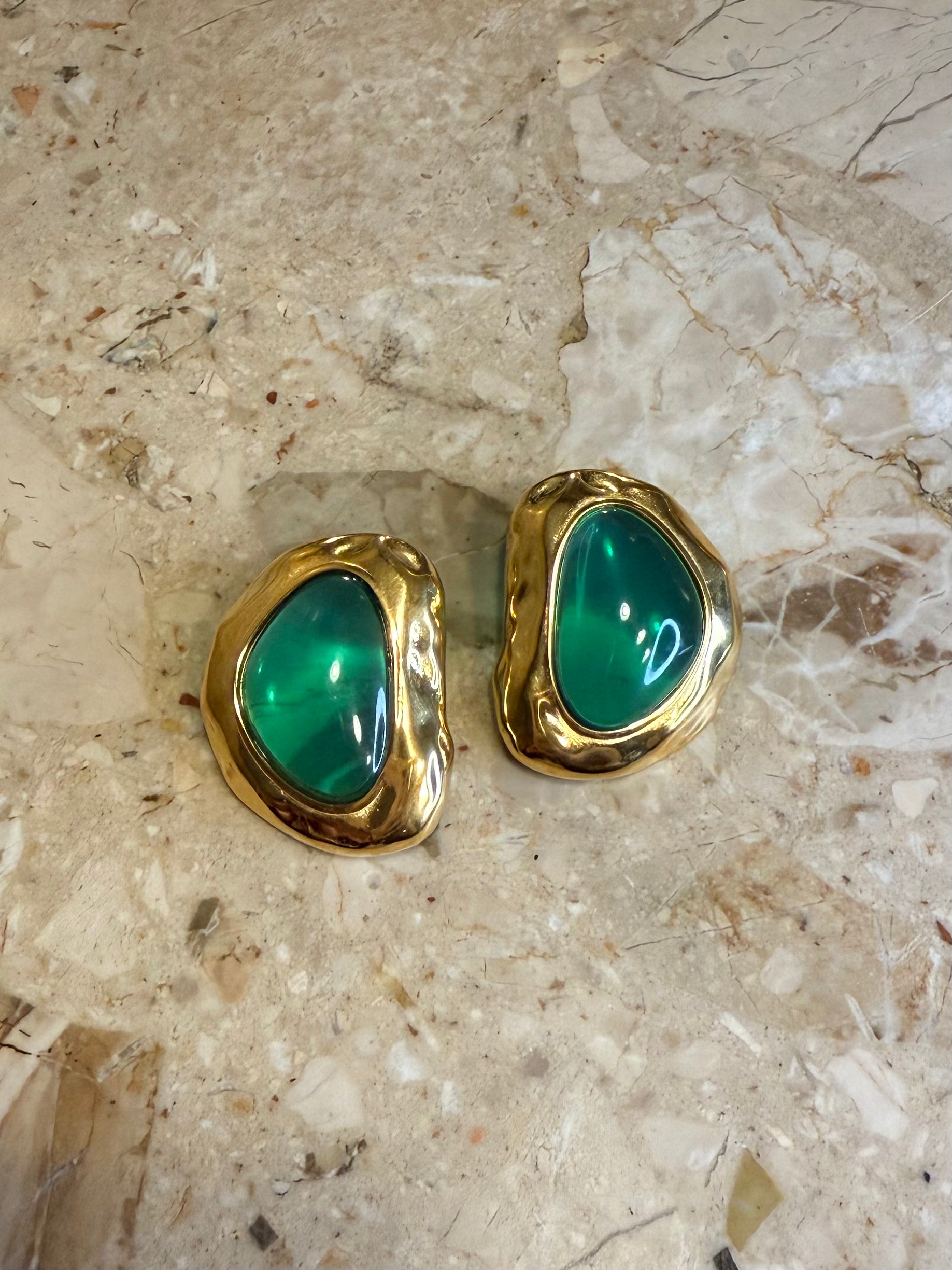 Timeless studs